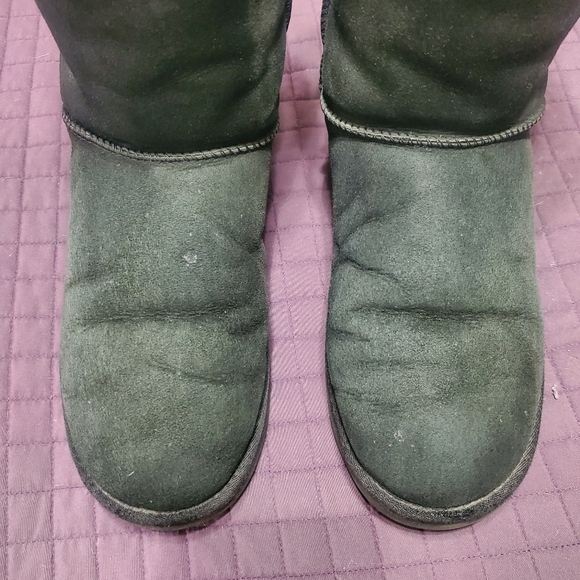 Well loved ugg bow boots - Picture 6 of 8